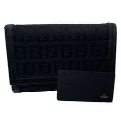 FENDI  3つ折り財布　総柄　黒　レディース