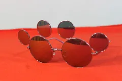 ミッキー型 サングラス  東京ディズニーリゾート  限定グッズ