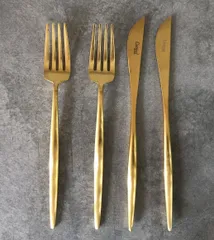 【アウトレット品】Cutipol クチポール MOON マットゴールド デザート フォーク ナイフ 4点セット