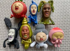 【7個セット】　こびとづかん カプセルトイ　ガチャガチャ　ガチャ　おすわりマスコット 2 こびと図鑑 こびとずかん こびと イチゴクレナイ シノビイエコビト バイブスマダラ アラシクロバネ タカラコガネ カクレケダマ カクレモモジリ ガシャポン　4500