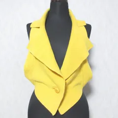 美品 ISSEY MIYAKE イッセイミヤケ ベスト風ニット イエロー レディース 古着 中古 USEDのサムネイル