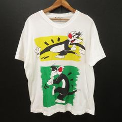 エルヴィン猫&リヴァイ猫 Tシャツ Illustrations by 黒ねこ意匠 - メルカリ