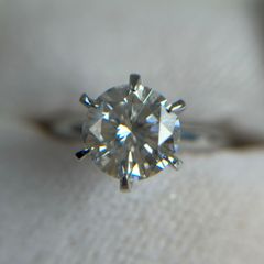 プラチナ pt900 天然ルビー1.22ct 天然ダイヤモンド0.59ct デザイン