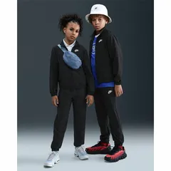 ナイキ キッズ ジュニア上下 NIKE YTH NSW トラックスーツ ウーヴン FZ 130-160cm 子供服 キッズウエア フルジップ 長袖ジャケット ロングパンツ セットアップ 子ども用 スポーツウエア 上下組 運動/HQ9314-011