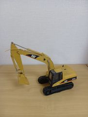 三菱新キャタピラー油圧ショベル320C
