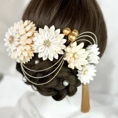 ‪‪★人気★サテンつまみ細工髪飾り/ウエディング 袴 振袖 ヘッドドレス ヘッドパーツ 色打掛 卒業式 成人式 白無垢 アイボリー