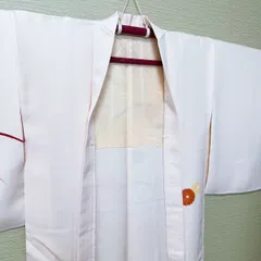 き576 淡いピンクに菊の花が咲く上品羽織｜裏地地紋入り｜化繊・しっかり生地・丈短め 羽織