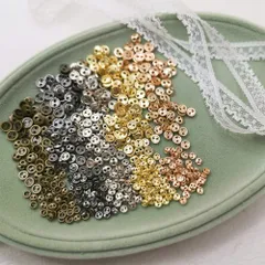 【在庫セール】丸型 縫い付け式 手作り DIY 100個セット 人形用ボタン 4色 2つ穴 直径約4mm 手芸材料 ミニチュア ボタン ドール用