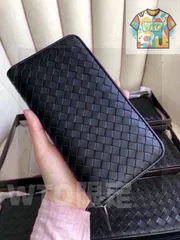 【今日特価】Bottega Veneta クラシックウォレット, ラムレザー, ハンドメイド編み込み, ユニセックスデザイン！[本日特価|新品未使用品]
