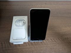 iPhoneSE第3世代 64GB スターライト