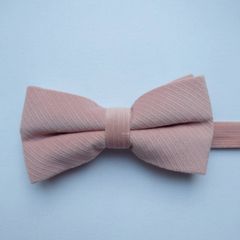 13.蝶ネクタイ　ライトピンク　結婚式　タキシード