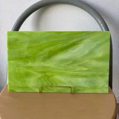 ステンドグラス　ガラス板　材料　端材　グラデーション　グリーン　うぐいす色