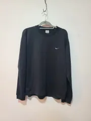 Nike(ナイキ） 黒 スウッシュ 長袖 Tシャツ XL