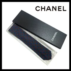 【極美品】CHANEL ネクタイ 新品同様 希少 高級品 ブランドロゴ シルバー CHANEL(シャネル) / ネクタイ/シルク/BLU/総柄/メンズ | 中古品