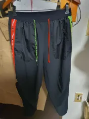 Nike(ナイキ） トレーナー パンツ xl ヴィンテージ ハーフパンツ レア スポーツ nike