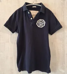 アバクロ ポロシャツ 半袖 Abercrombie＆Fitch アバクロンビーアンドフィッチ ワッペン バックプリント ネイビー Mサイズ  レディース　【7941】