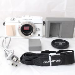 ☆新品級・ショット数435☆ OLYMPUS ミラーレス一眼 PEN E-P5 ボディ ホワイト E-P5 BODY WHT オリンパス #3857