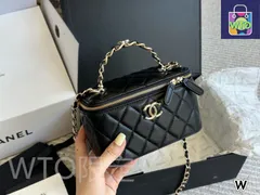 【今日特価】Chanel シャネル クラシックハンドルボックスバッグ 羊皮製で浅金色五金とミラー付き、精致なデザインが特徴