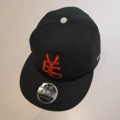 即完品！！ヘリン着用　YESEYESEE New Era キャップ 即完品！！ヘリン着用 YESEYESEE New Era キャップ - メルカリ
