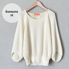 A506【美品♪】Sunauna　スーナウーナ　プリーツニット　オフホワイト