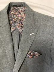 セットアップ　テーラードスーツ　裏地オシャレ