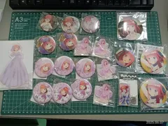 TS-00255　五等分の花嫁 中野二乃 缶バッジ　アクリルスタンド　キーホルダー　グッズセット　まとめ売り