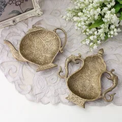 真鍮 小物トレー  小物入れ アクセサリートレー 金属製 ポットトレイ 真鍮トレー ディスプレイトレー アンティーク風 雑貨 輸入雑貨 シャビーシック 可愛い 撮影小物