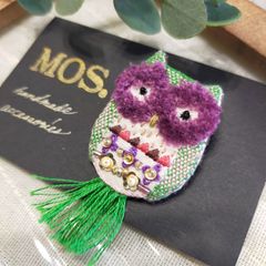 北欧デザイン* 手刺繍ブローチ 鳥 ビーズ スパンコール フラワー