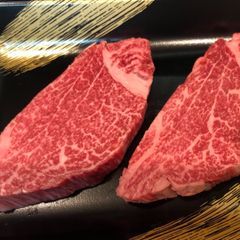 宮城県産A5ランクメス　シャトーブリアンステーキ300g  ギフト　お祝い　国産