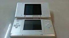 【中古】(非常に良い)ニンテンドーDS ピュアホワイト【メーカー生産終了】