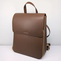 CHARLES & KEITH フロントフラップ ストラクチャーバックパック ダークブラウン