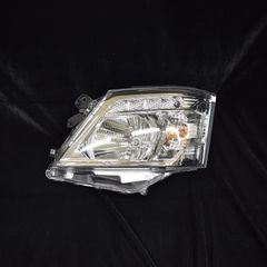 NISSAN 日産 キャラバン 純正 ヘッドライト 左 LH VR2E26 VN6E26【中古　新車外し品】