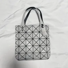 BAO BAO ISSEY MIYAKE バオバオイッセイミヤケ ミニ トートバッグ