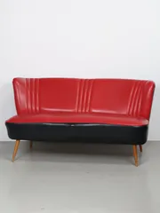 3人掛けソファ 赤とベージュストライプのレトロなソファ 3人掛けソファ 赤とベージュストライプのレトロなソファ 3人掛けソファ