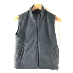 ユニクロ UNIQLO キッズ ベスト タグ付き リバーシブル フリース グレー 140サイズ 2025082800278