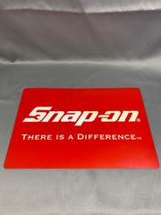 Snap-on スナップオン デスクマット 赤 レッド 縦46×横30cm ウレタン 色あせあり 削れあり【中古】