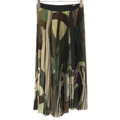sacai KAWS 迷彩 ロングプリーツスカート sacai×KAWS] Print Satin Skirt – MaW SAPPORO