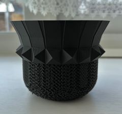 3dプリンター鉢　4号鉢  ジャイロイド　メッシュ　ブラック