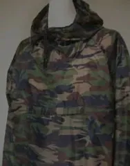 【送料無料！】【夏秋　雨・台風　アウトドア】【アウターにもインナーにも　防寒レイヤード！】レディス　カモフラージュ柄　撥水加工　ヤッケ＜グリーン系：Ｍ・Ｌ・２Ｌ＞2217 【迷彩柄：camouflage】【ポンチョ】【アノラック】【迷彩柄ヤッケ】【雨具】