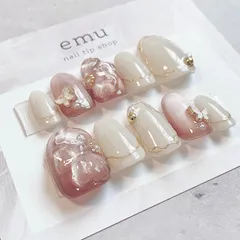 19.レギュラーオーバル15459 春ネイル　入学式　蝶　マグネット　上品