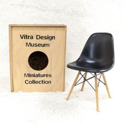 [廃盤] VITRA ミニチュアコレクション ロッキングスツール イサム•ノグチ 廃盤] VITRA ミニチュアコレクション ロッキングスツール イサム
