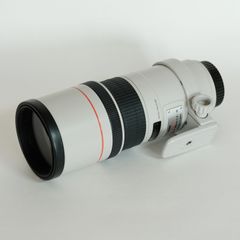 Canon EF300mm F4L IS USM / キャノンEFマウント / 望遠単焦点レンズ