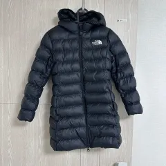ノースフェイス　ダウンコート　キッズ　130 ブラック　ファー　刺繍ロゴ　黒 ノースフェイス ダウンコート キッズ 130 ブラック ファー 刺繍
