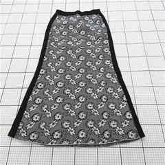 ◇ ⊇ mystic ミスティック ロング Aライン 花柄ジャガードニットスカート サイズ1 ブラック ホワイト系 レディース E  【1509100076568】のサムネイル