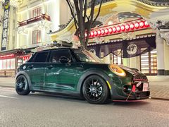 ポルシェLook！　CooperS　サイドデカール BMWMINI用 R53,R55,R56,R57,R60,F54,F55,F56,F57,F60 Red white gray black