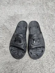 サイズ 260 UNDER ARMOUR(アンダーアーマー) スリッパ ほぼ新品
