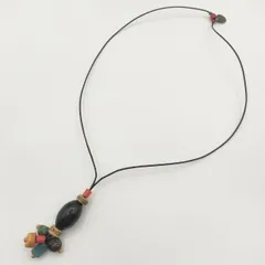 HENRY CUIRオリーブグリーンのビーズ ネックレスパズル HENRY CUIRオリーブグリーンのビーズ ネックレスパズル