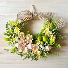 7-57春リース　グリーンアップル　青りんご　花かごリース　夏リース　玄関リース　ドアリース　ボタニカル　北欧　カスミソウ　ミモザ　ナチュラルリース　ハンドメイド　店舗　什器　ディスプレイ　撮影　背景　フラワーリース