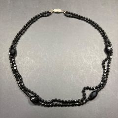 ブラックストーン ネックレス