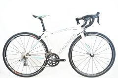 [ 超美品 ]Bianchi ROMA3 クロスバイク 2022年 54サイズ BIANCHI ( ビアンキ ) クロスバイク ROMA3 ( ローマ 3 ) ブルー